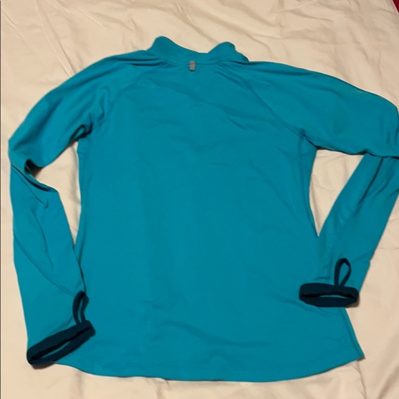🐝 Nike Dryfit running top - Picture 6 of 6